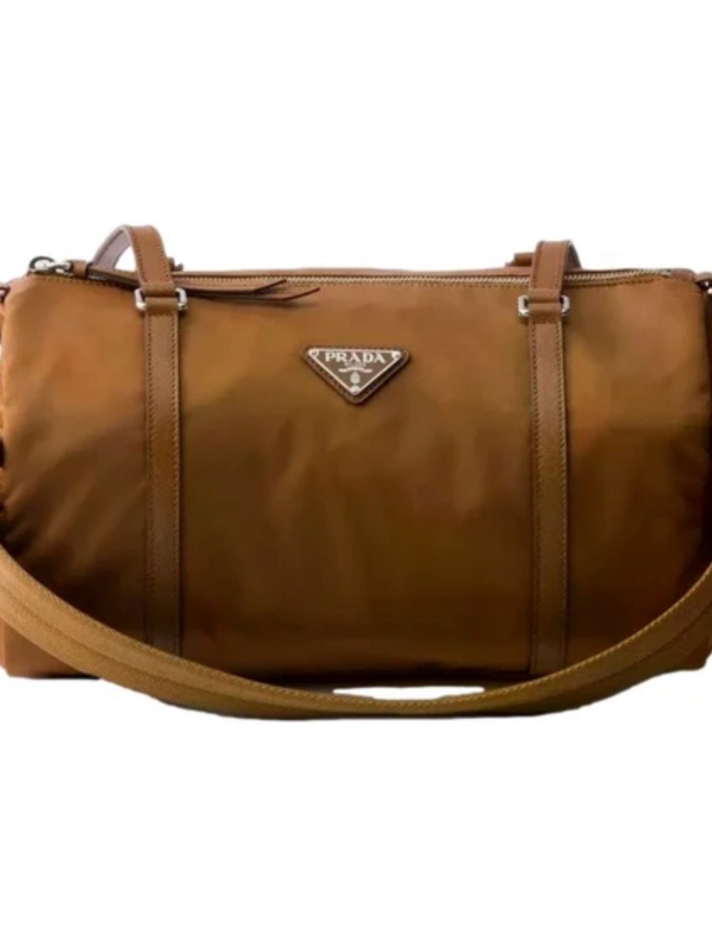P tan nylon duffel bag with logo plaque